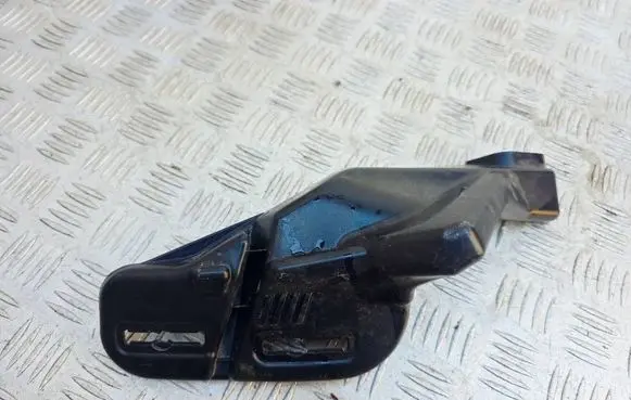 Opel Mokka B Fender mounting bracket 9825559980