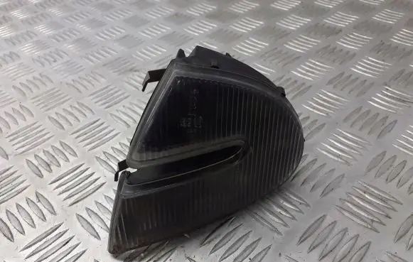 Alfa Romeo 147 Front indicator light 46756280