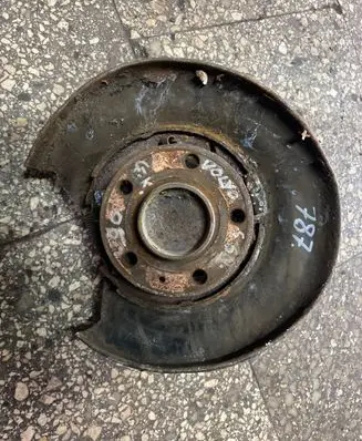 Volvo S60 Rear wheel hub