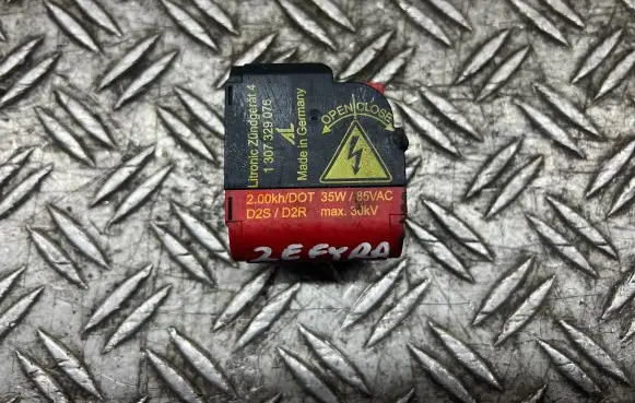 Volvo S40 Headlight ballast module Xenon 1307329076