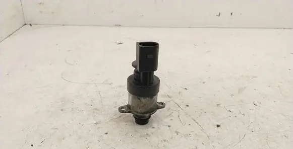 BMW 3 E90 E91 Fuel pressure sensor 0928400691