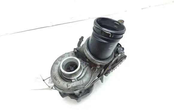 Mercedes-Benz C W203 Turbo A6460900180 LCO00593R 712120