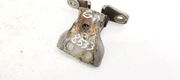 Mitsubishi Pajero Rear door lower hinge