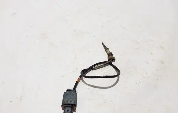 Audi A3 8Y Exhaust gas temperature sensor 05E919529E