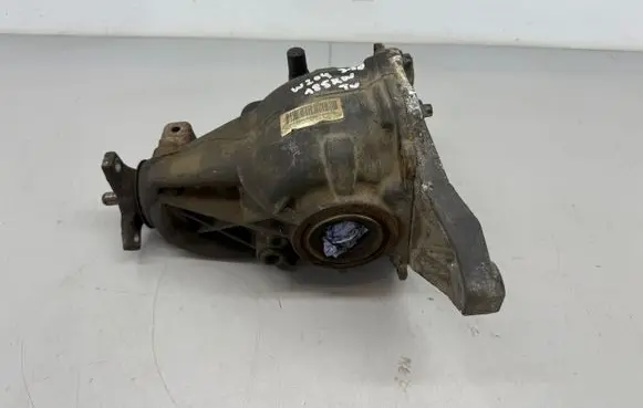 Mercedes-Benz C AMG W204 Rear differential A2043510308