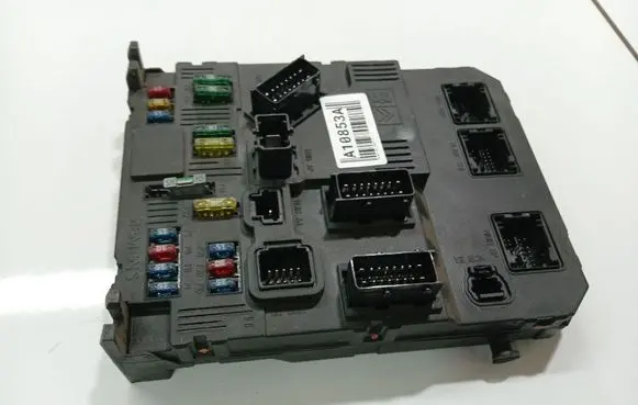 Peugeot 407 Comfort/convenience module 9653474380