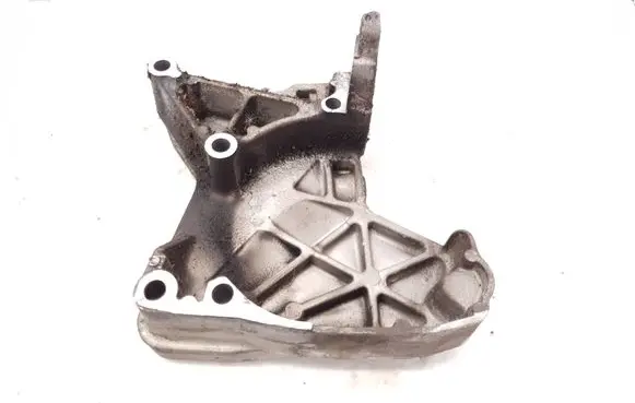 Renault Scenic II - Grand scenic II Engine mounting bracket 8200633253