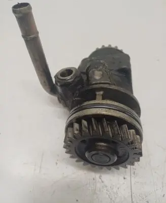 Volkswagen Transporter - Caravelle T5 Power steering pump 070145249