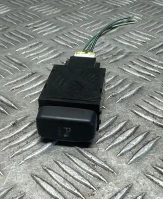 Mitsubishi Shogun Parking (PDC) sensor switch
