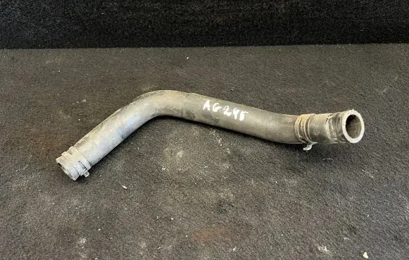 Volkswagen Touran I Engine coolant pipe/hose 1K0121157B