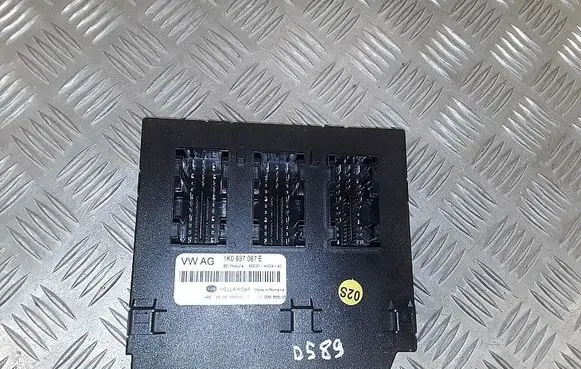 Skoda Superb B6 (3T) Engine control unit/module 1K0937087E