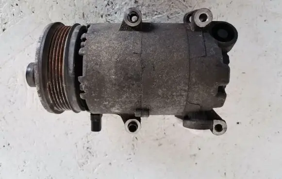 Volvo S40 Air conditioning (A/C) compressor (pump)