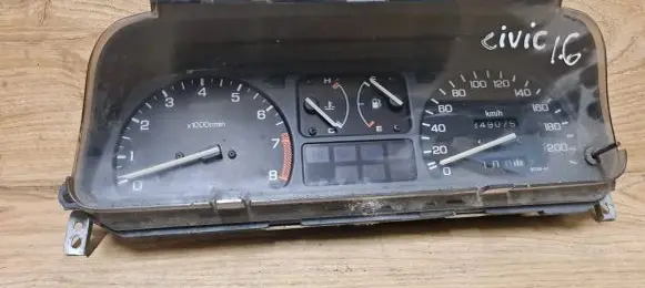 Honda Civic Speedometer (instrument cluster) HR06810