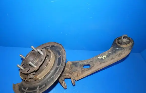 Hyundai Tucson TL Rear wheel hub spindle/knuckle 