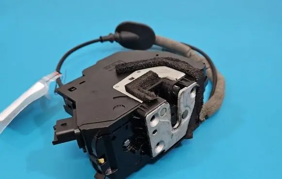 Renault Clio IV Front door lock 805004945R IMPRK1555536