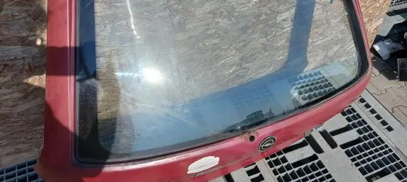 Opel Astra F Front vent window/glass (coupe) 