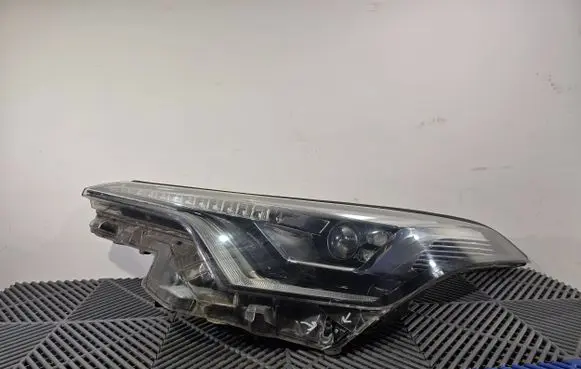 Toyota C-HR I Headlight/headlamp 81150F4051