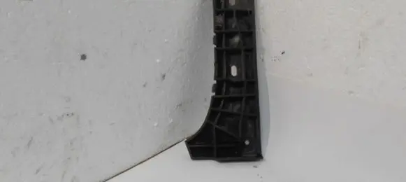 Audi A6 S6 C5 4B Front bumper mounting bracket 4B0807283B