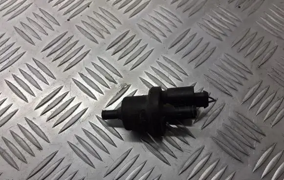 Volkswagen Polo IV 9N3 Vacuum valve 6Q0906517