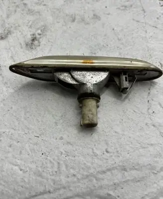BMW 3 E90 E91 Front fender indicator light 8382104