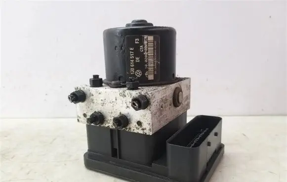 Volkswagen Golf IV ABS Pump 1C0907379E