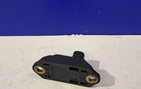 Mercedes-Benz S W220 Airbag deployment crash/impact sensor 0025426918
