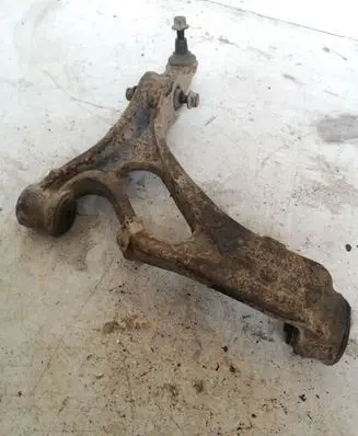 Volkswagen Touareg I Front lower control arm/wishbone