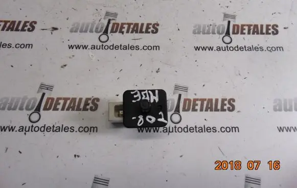 Mercedes-Benz E W211 Front door sensor A2028209410