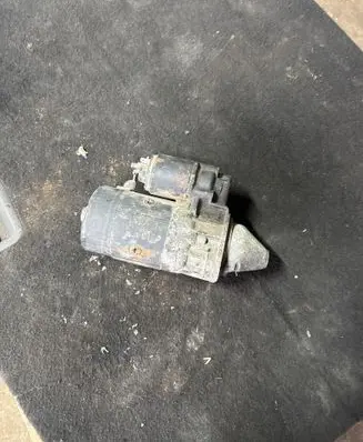 Volvo V70 Starter motor 0001218173