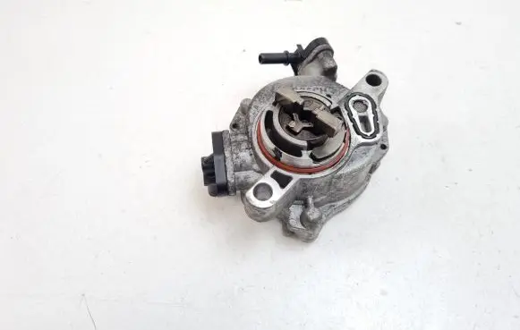 Peugeot 508 Vacuum pump 9684786780