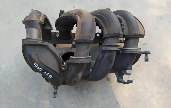 Volvo V50 Intake manifold 2S6G-9424-DH