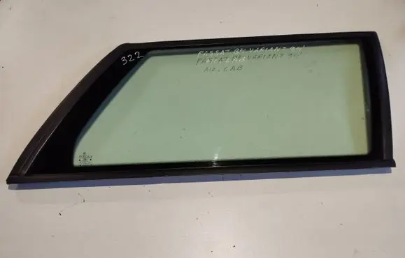 Volkswagen PASSAT B4 Rear side window 3A9845298C 43R001190