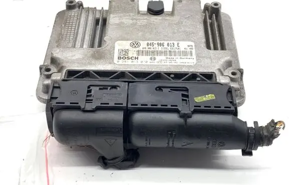 Volkswagen Polo IV 9N3 Engine control unit/module ECU 045906013E