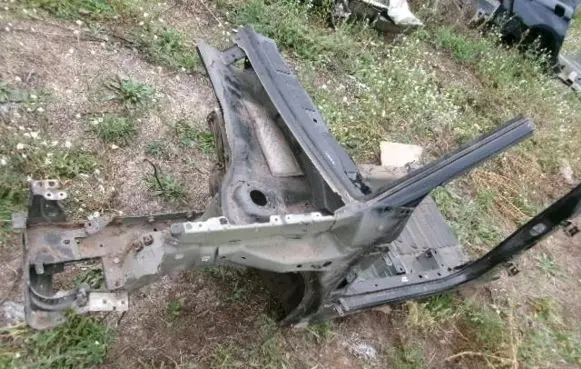 Front quarter panel