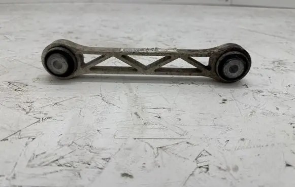 Tesla Model S Rear upper control arm/wishbone 600684000B