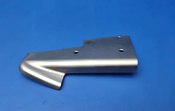 Mercedes-Benz SLK R171 Front door glass trim molding 1717280221 556071229