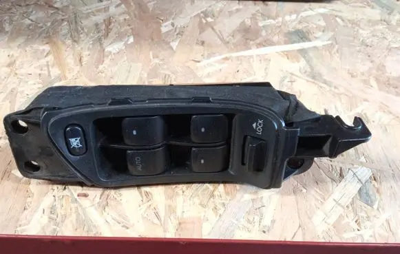 Subaru Legacy Electric window control switch 514837