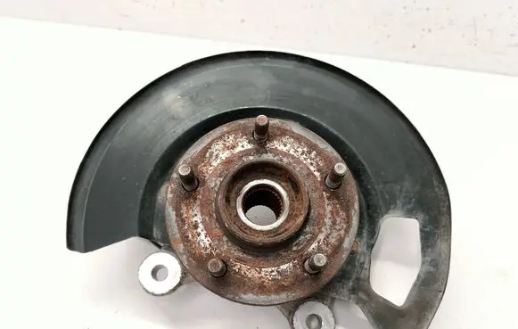 Chrysler Town u0026 Country V Front wheel hub 04743579AB