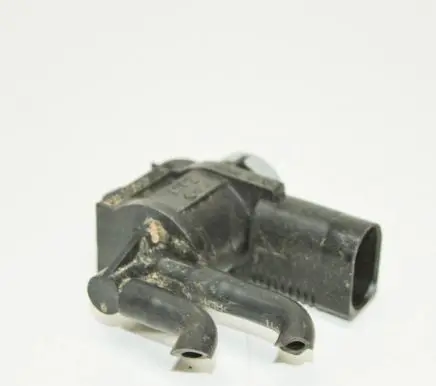 Volkswagen Golf V Turbo solenoid valve 1K0906283A