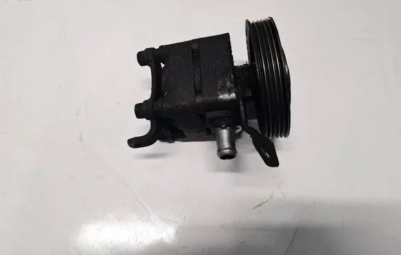 Ford Mondeo MK IV Power steering pump 6G913A696NB