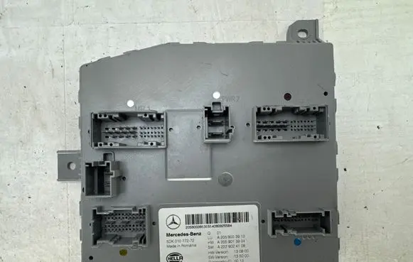 Mercedes-Benz C W205 Comfort/convenience module A2059003913 A2059013904 A2229024108
