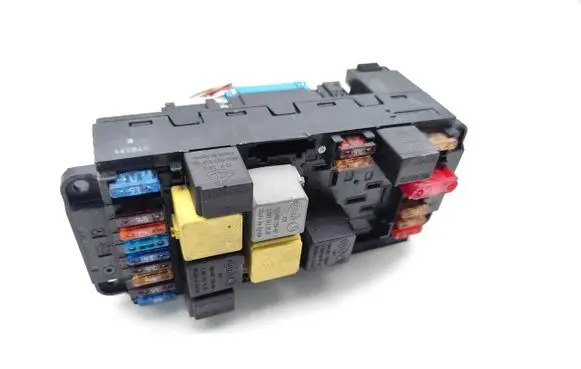 Mercedes-Benz C W203 Fuse module 2035451601 5DK008485 5DK008485-50