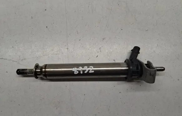 Mercedes-Benz GLE W167 Fuel injector A2560700187 A2560705600