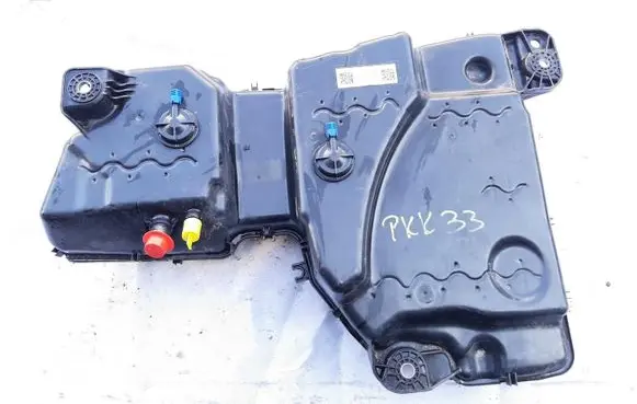 Volkswagen Tiguan AdBlue liquid reservoir 5QF131877P 5QF131877M