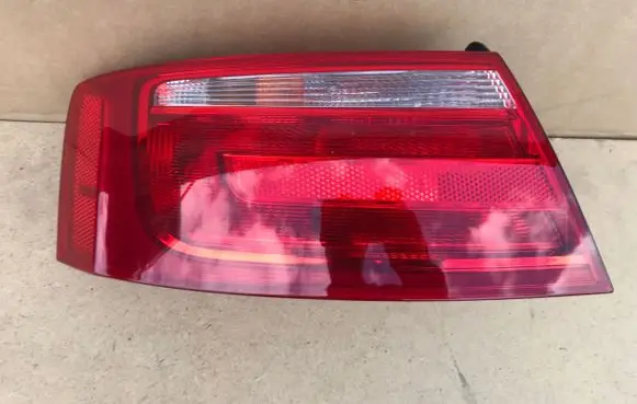 Audi A5 8T 8F Rear/tail lights 8T0945095