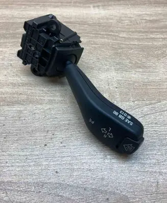 BMW 5 E39 Wiper control stalk 8363668 01104010