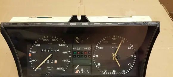 Volkswagen Golf II Speedometer (instrument cluster) 191919033ES