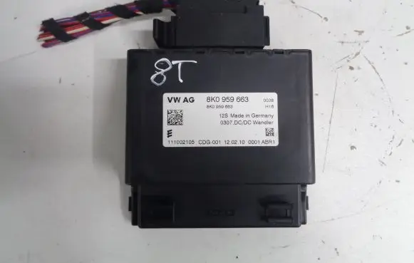 Audi A5 8T 8F Other control units/modules 8K0959663 111002105