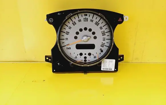 Mini One - Cooper R50 - 53 Speedometer (instrument cluster) 6932507 6211-6932507