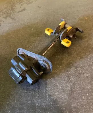 Opel Combo D Loading door check strap stopper 51812967